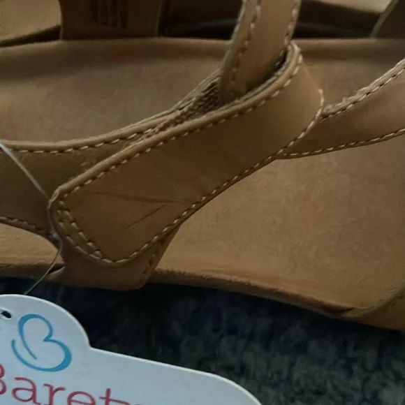 NWT Baretraps  Brown Strappy Sandals Size 9 - Picture 6 of 6